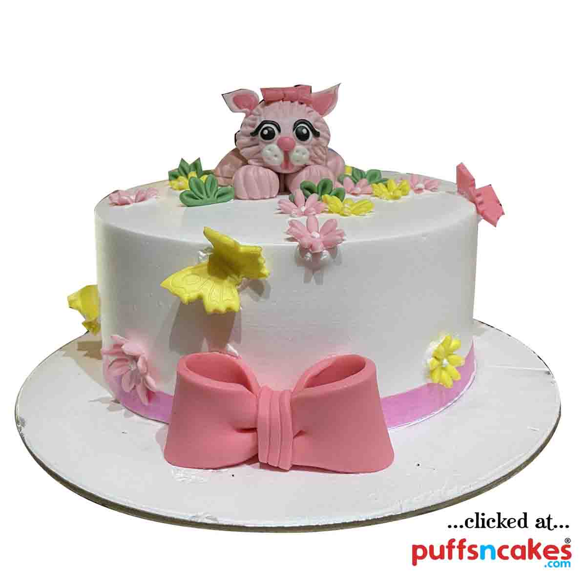 (1787) Cat Kitty Pet Theme Semi Fondant Cake